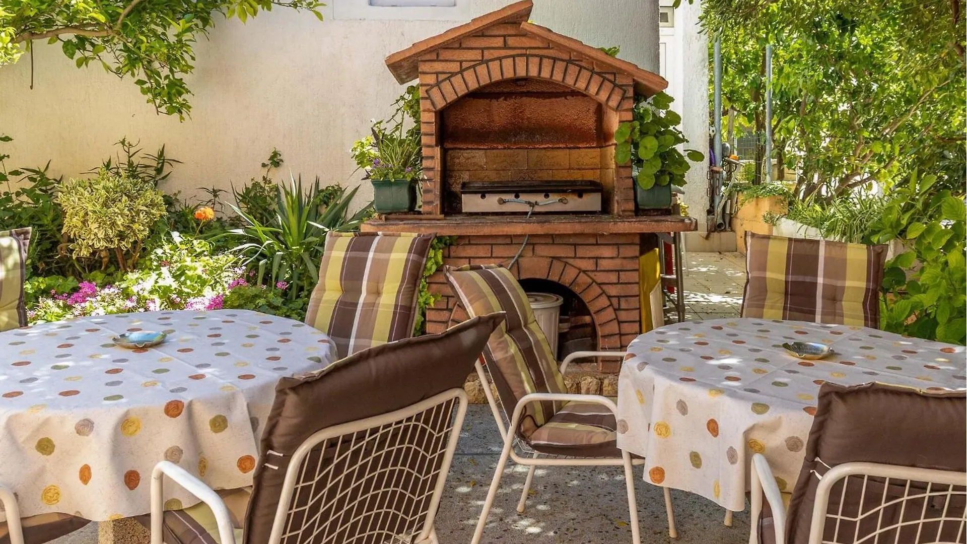 Amazing Apartment In Barbat Na Rabu With Wifi